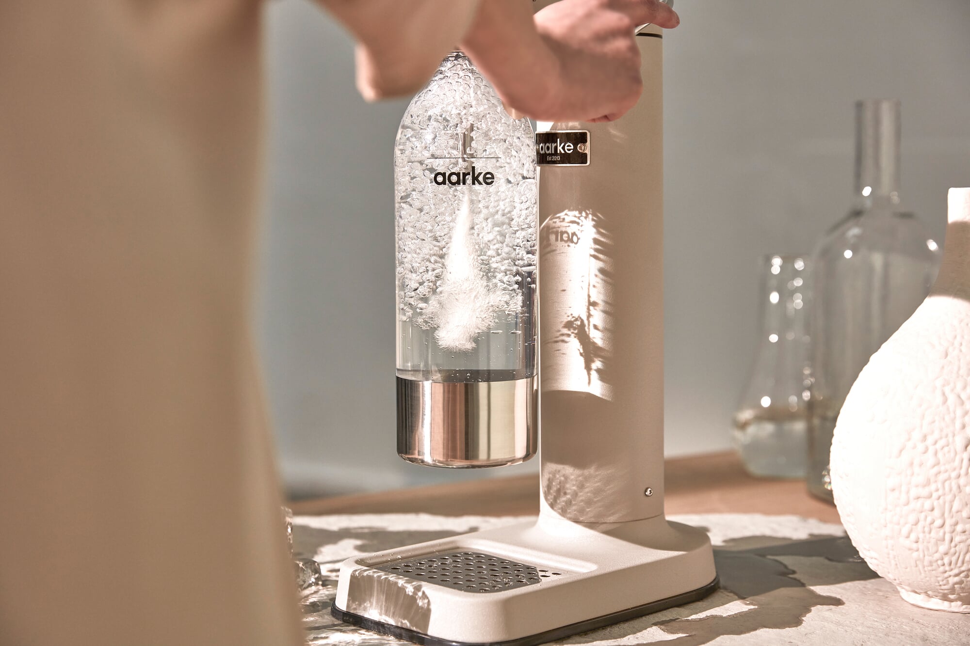 Wassersprudler Carbonator 3, Sand, Inkl. PET-Flasche