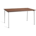 Traverse table 140