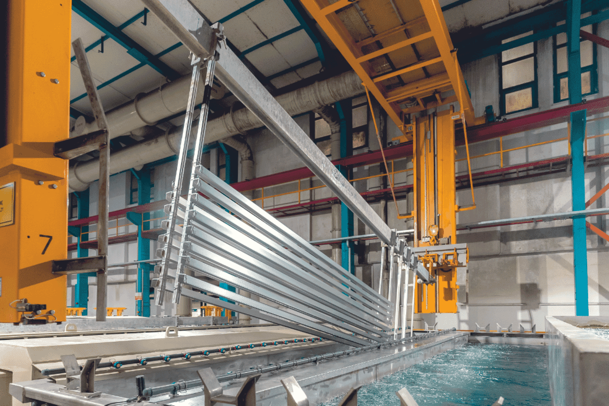 Tauchbecken und Eloxalanlage der Erdoganlar Aluminium