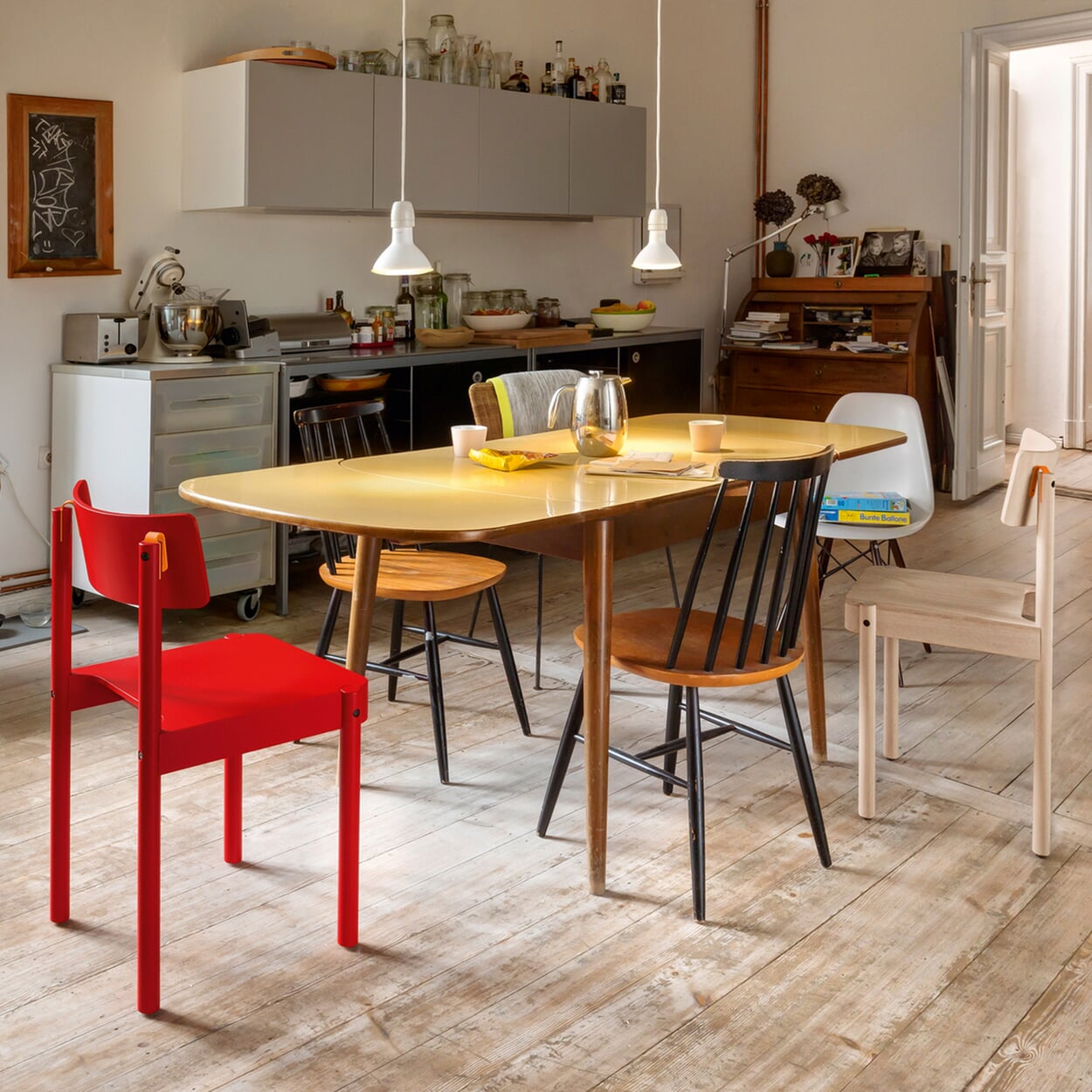 Einser at the dining table