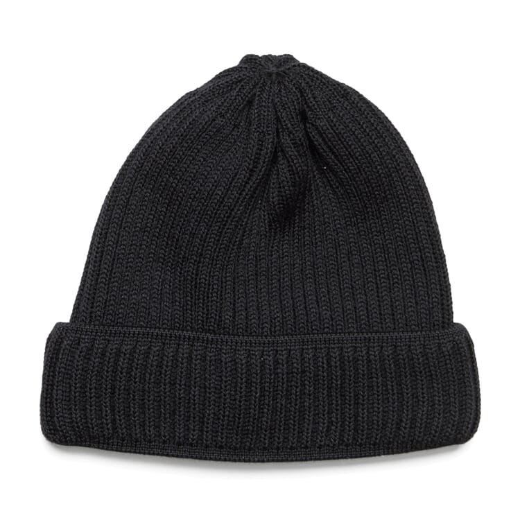 Cap Harmstorf, Black