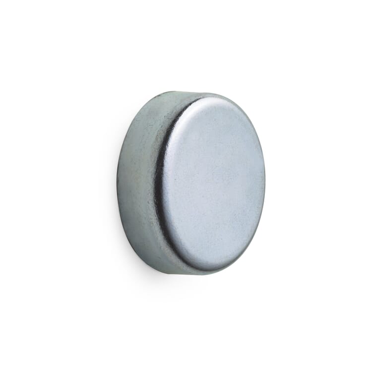 Holding magnet, Medium